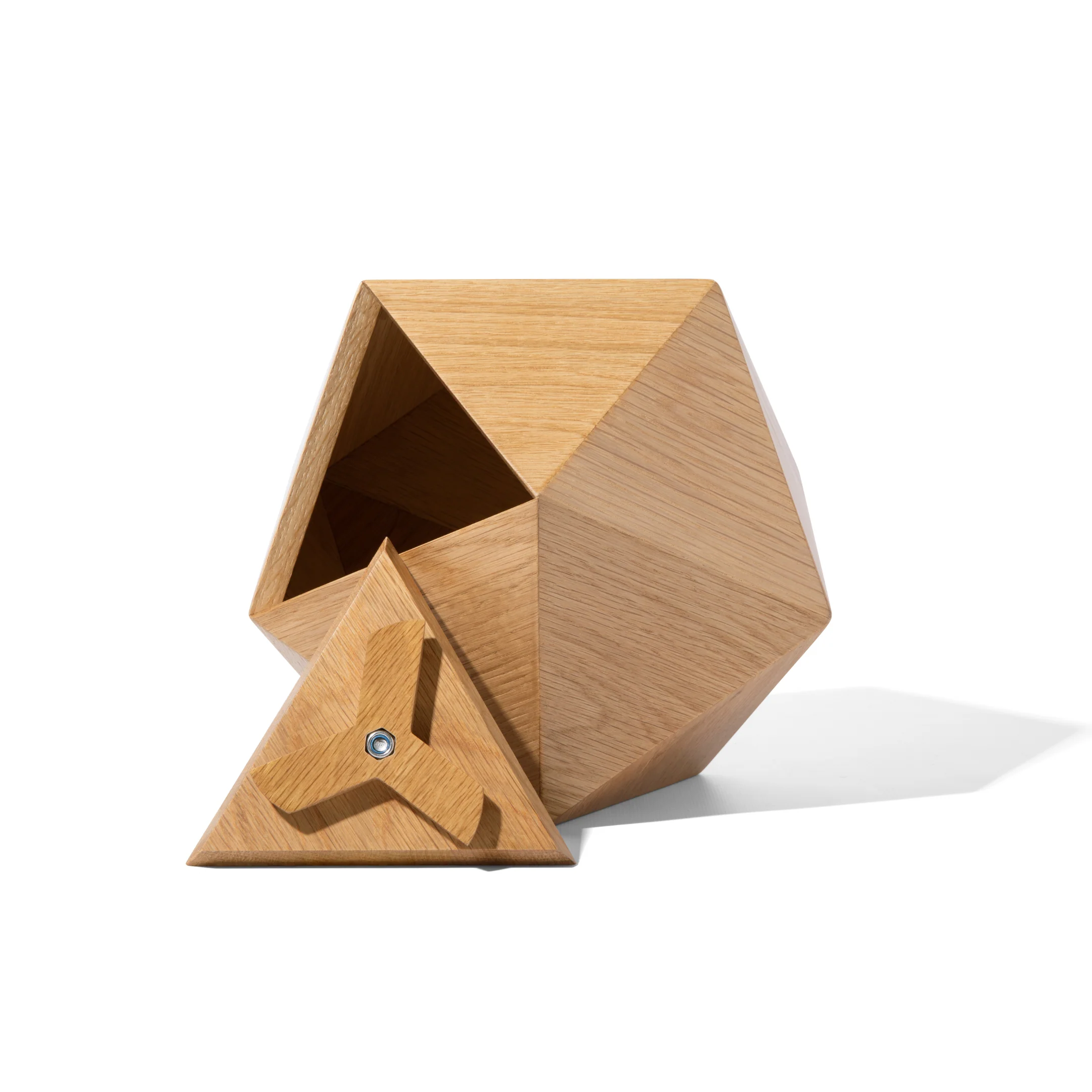 The Bleecker Urn in Oak - Image 3