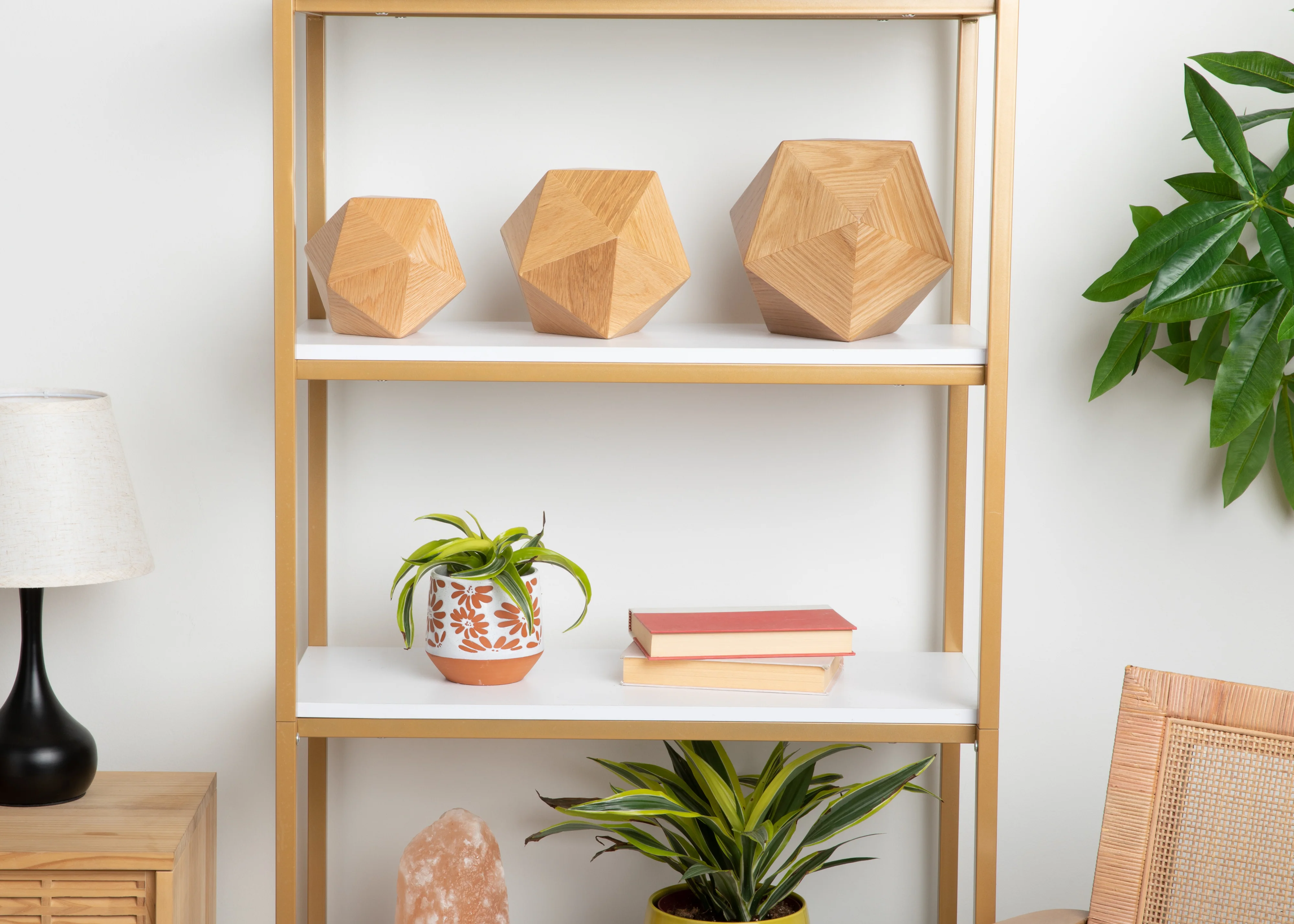The Bleecker Urn in Oak - Image 4