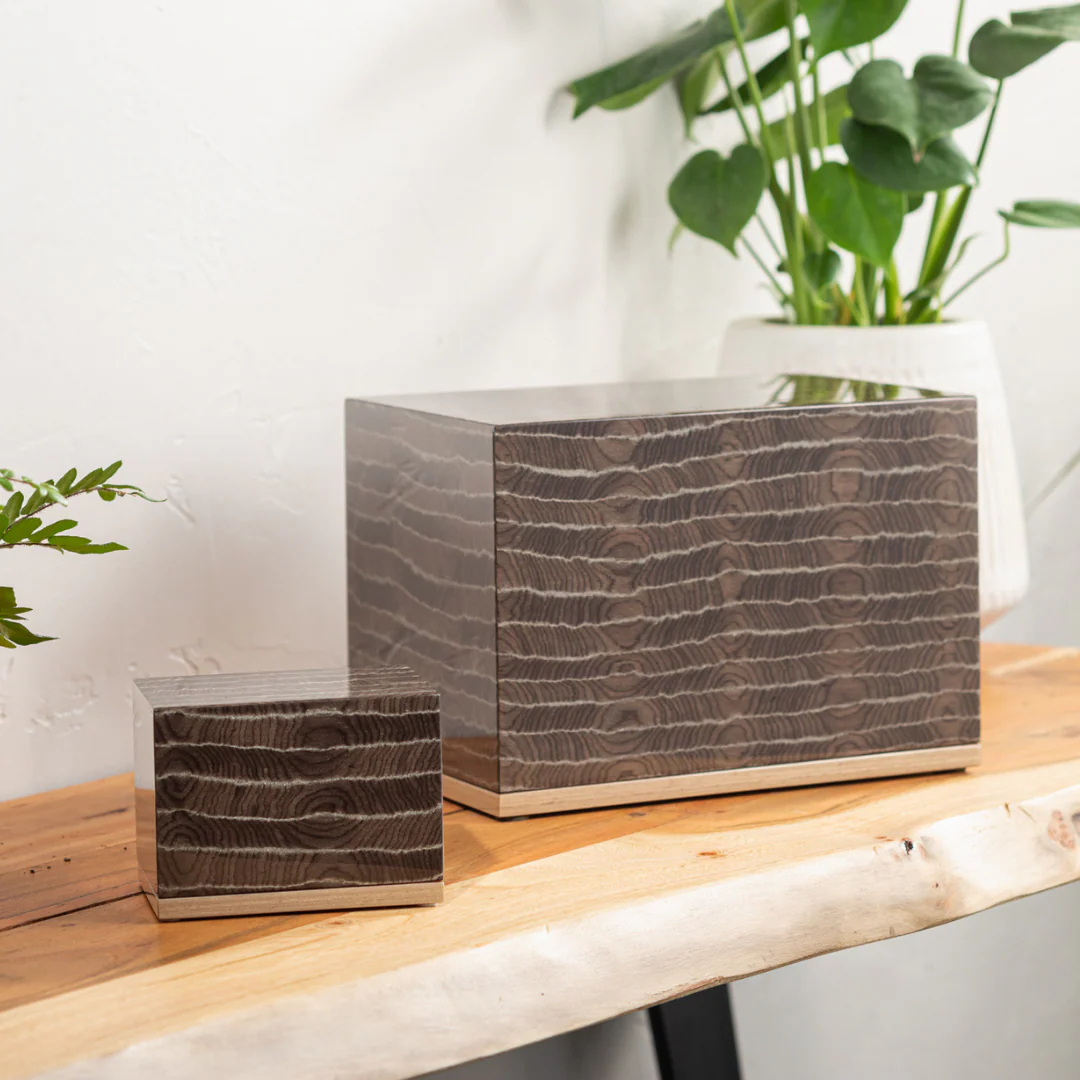 The Hudson Urn in Striped Brown - Image 5